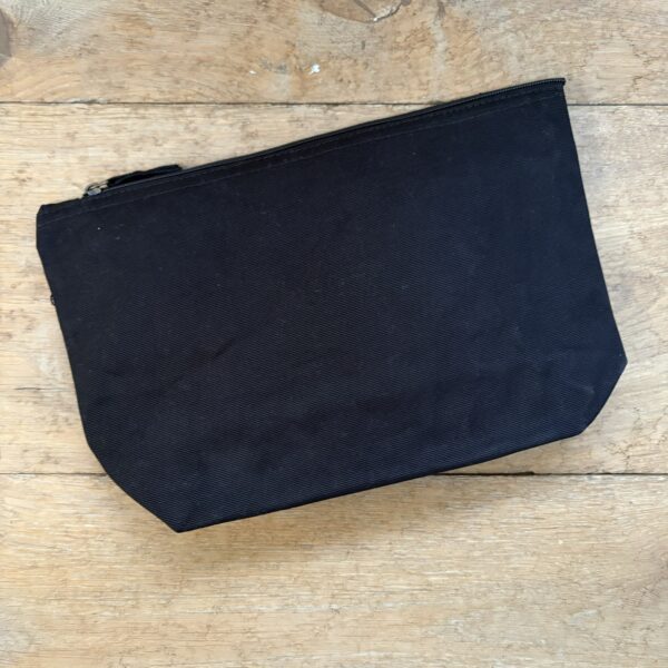 trousse de toilette noire