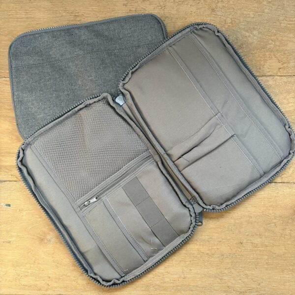 pochette ipad/ordi 30x21cm